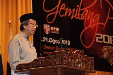 Registrar of UPM, Dato' Wan Azman Wan Omar